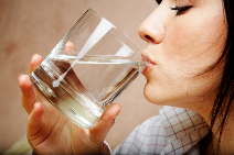 woman drinkikng water